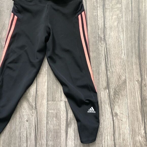 2/$30 ADIDAS Response Coral 3 Stripe Legging Capri - Picture 4 of 10